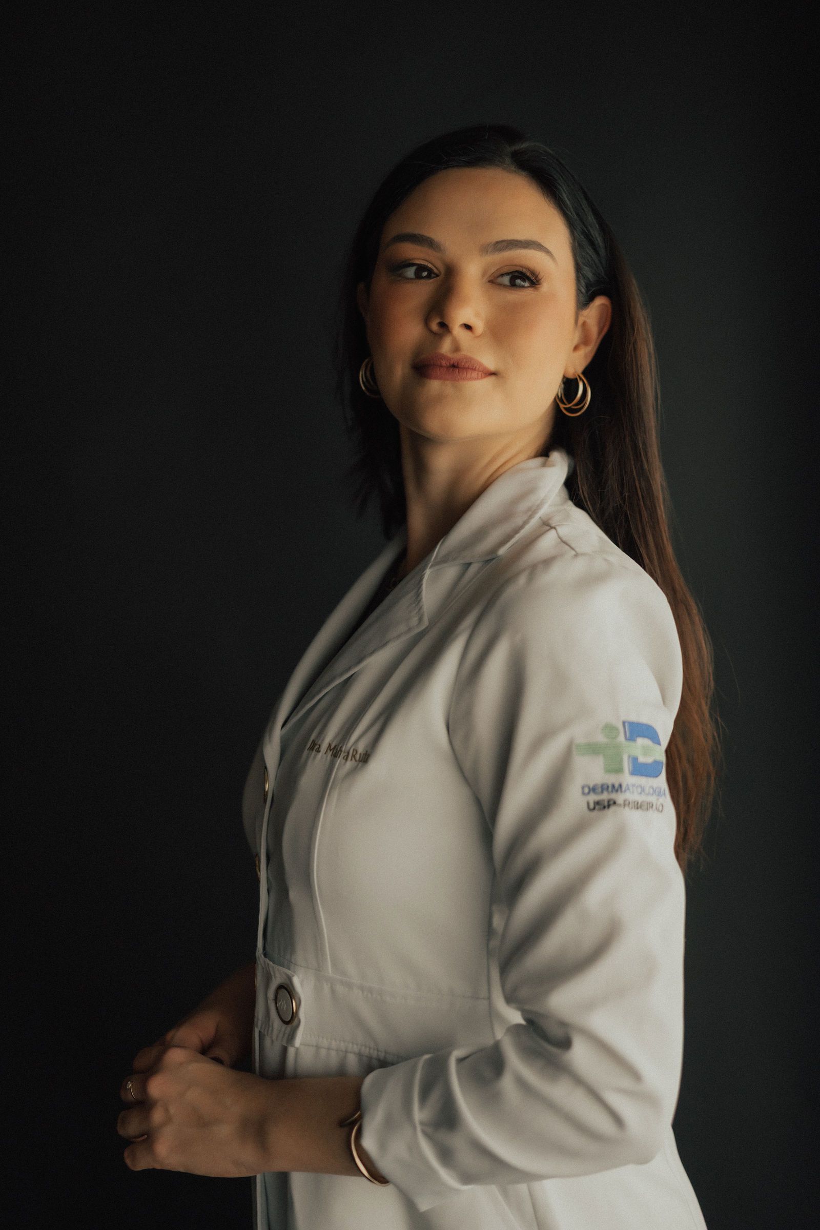 Dra. Maíra Ruiz, dermatologista